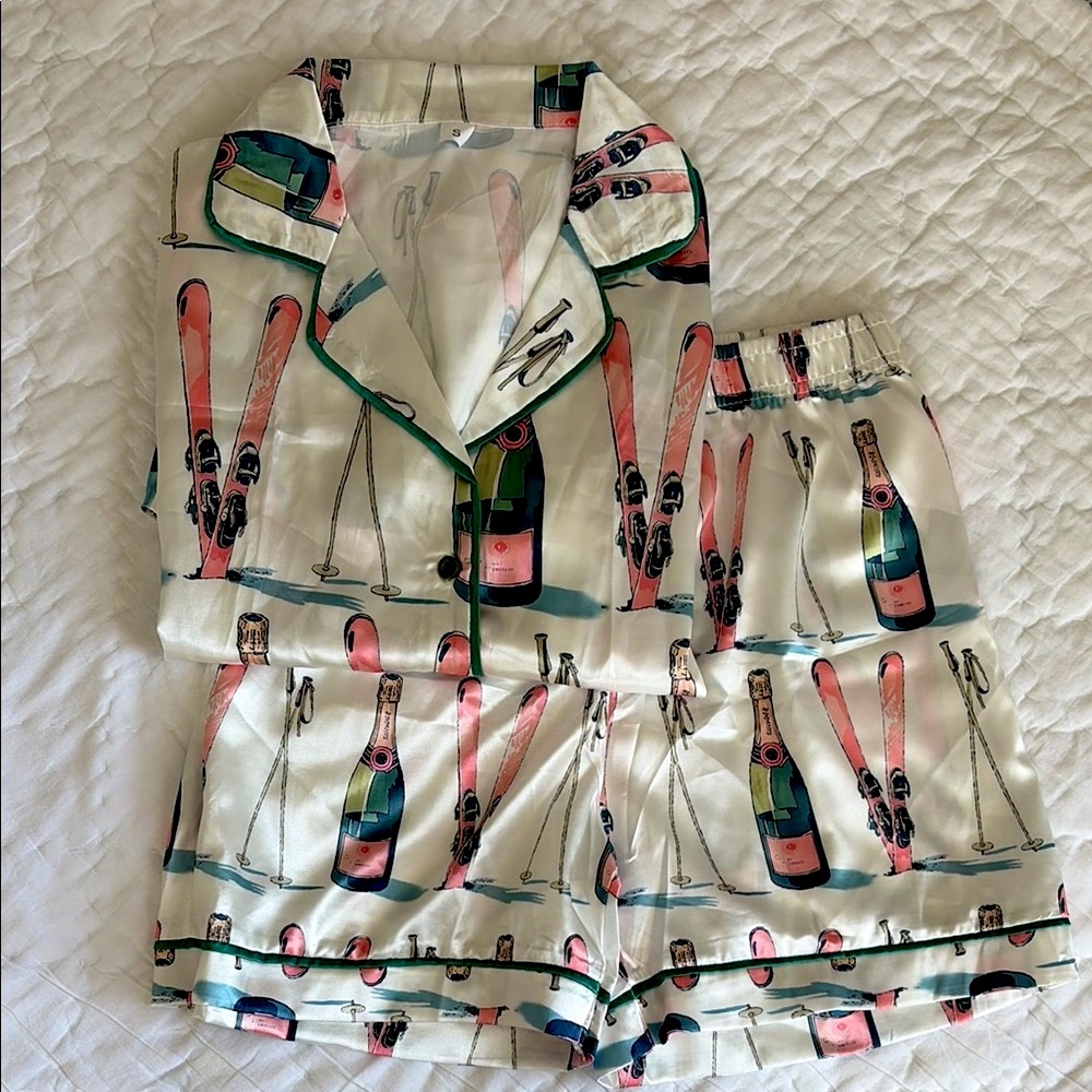 Silky Satin Pajama Set - Apres Ski / Champagne Print NWT